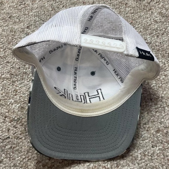 COPY - Huk hat men’s OSFA gray camouflage hydro SnapBack Trucker cap - Picture 8 of 10